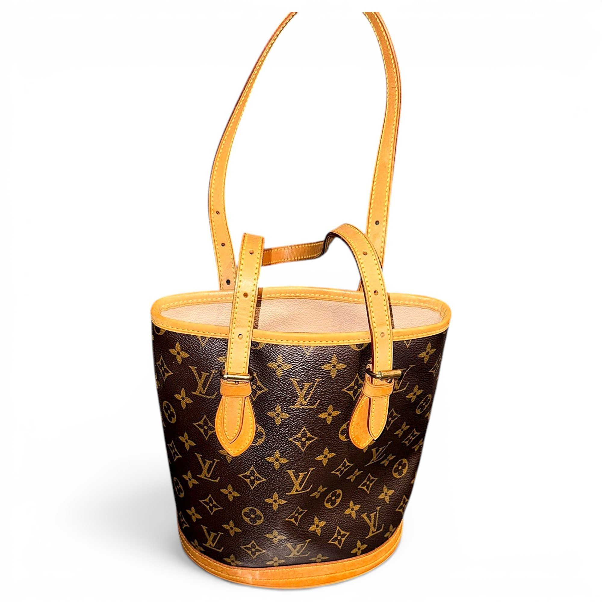 Bucket leather handbag