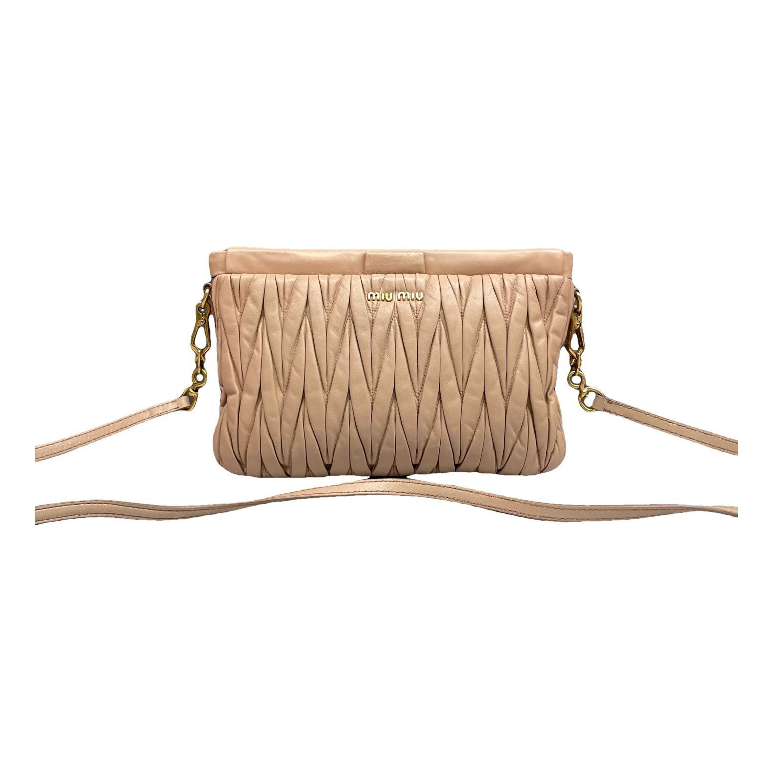 Matelassé leather handbag