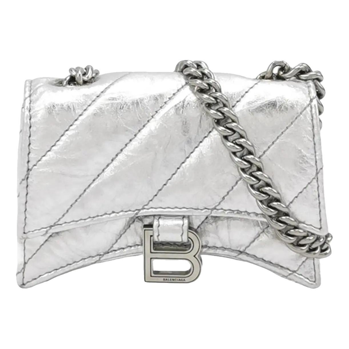 Crush leather crossbody bag
