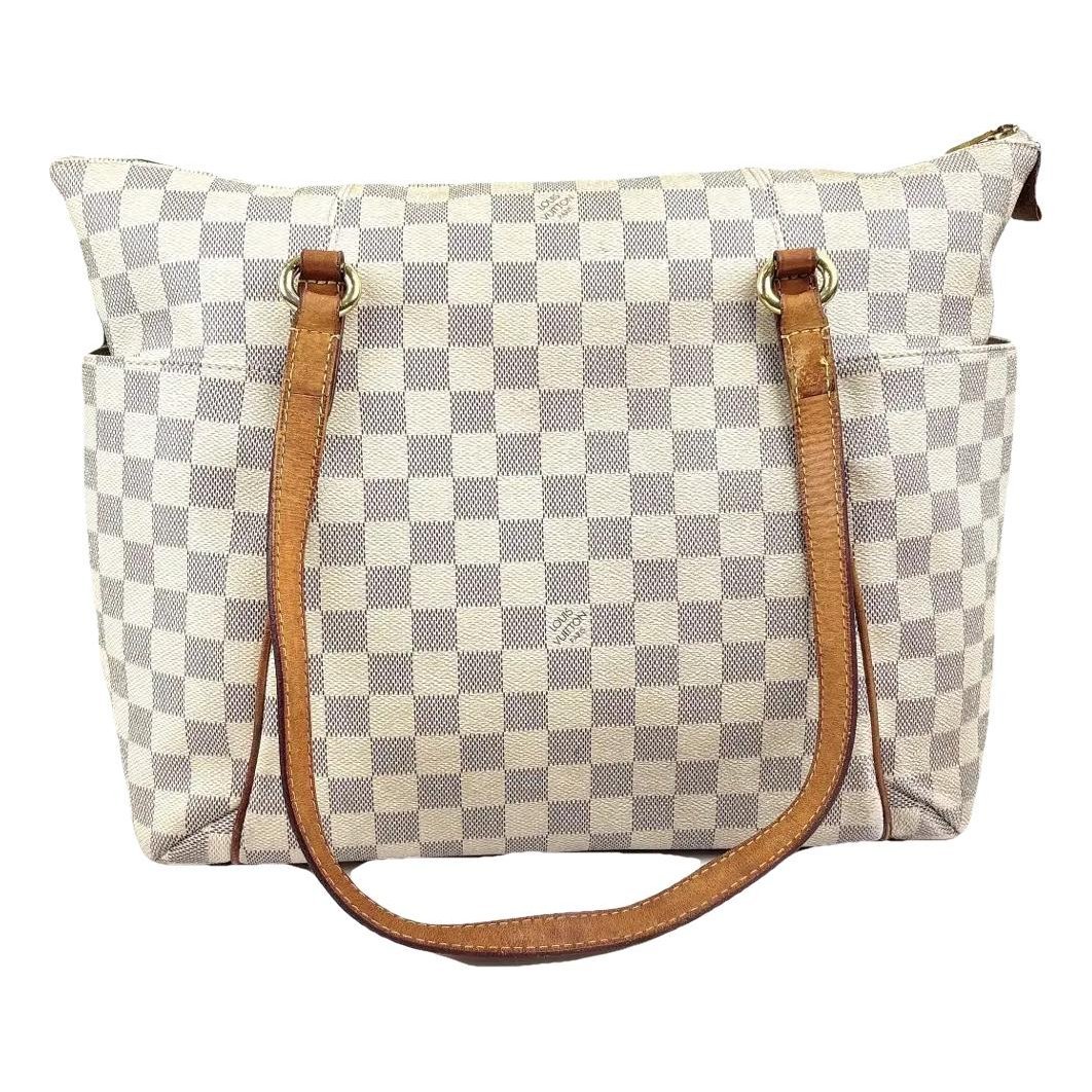 Totally vinyl handbag