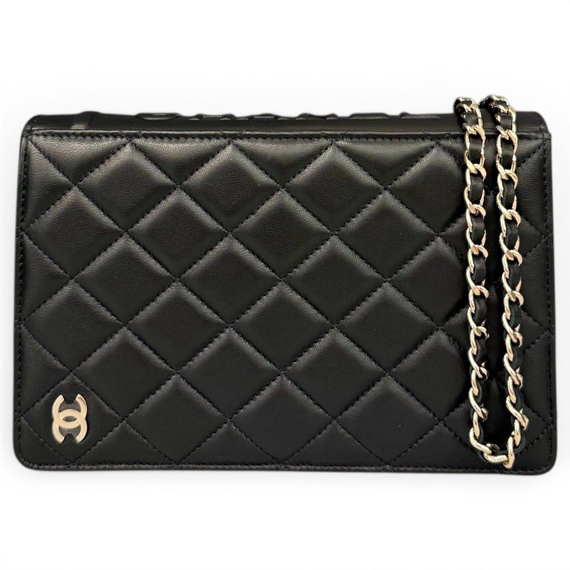 Leather travel bag
