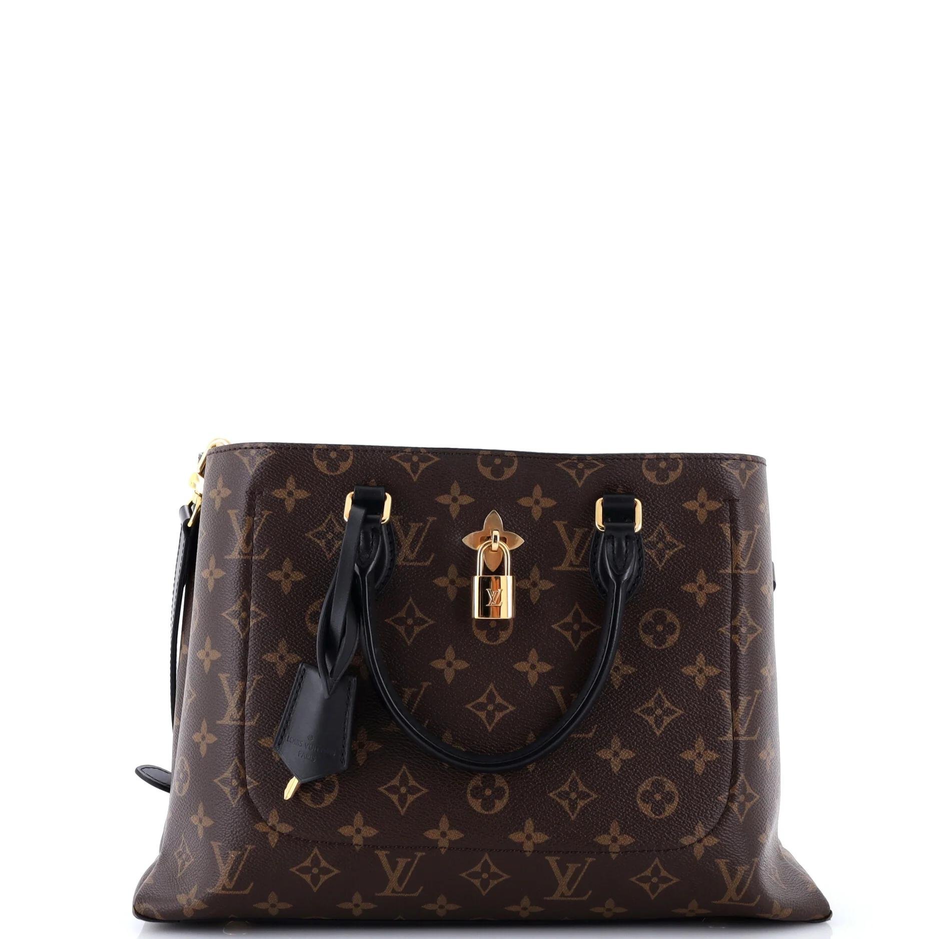 Leather tote