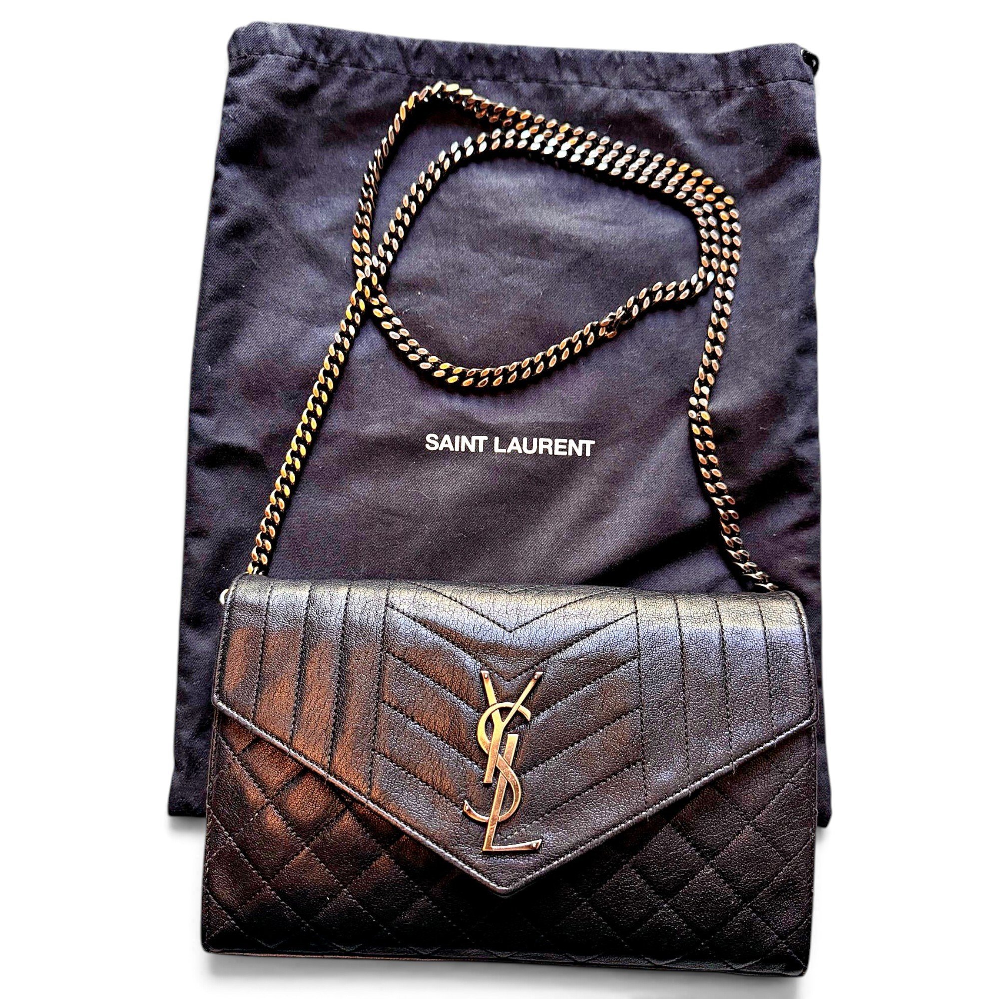 Envelope leather handbag