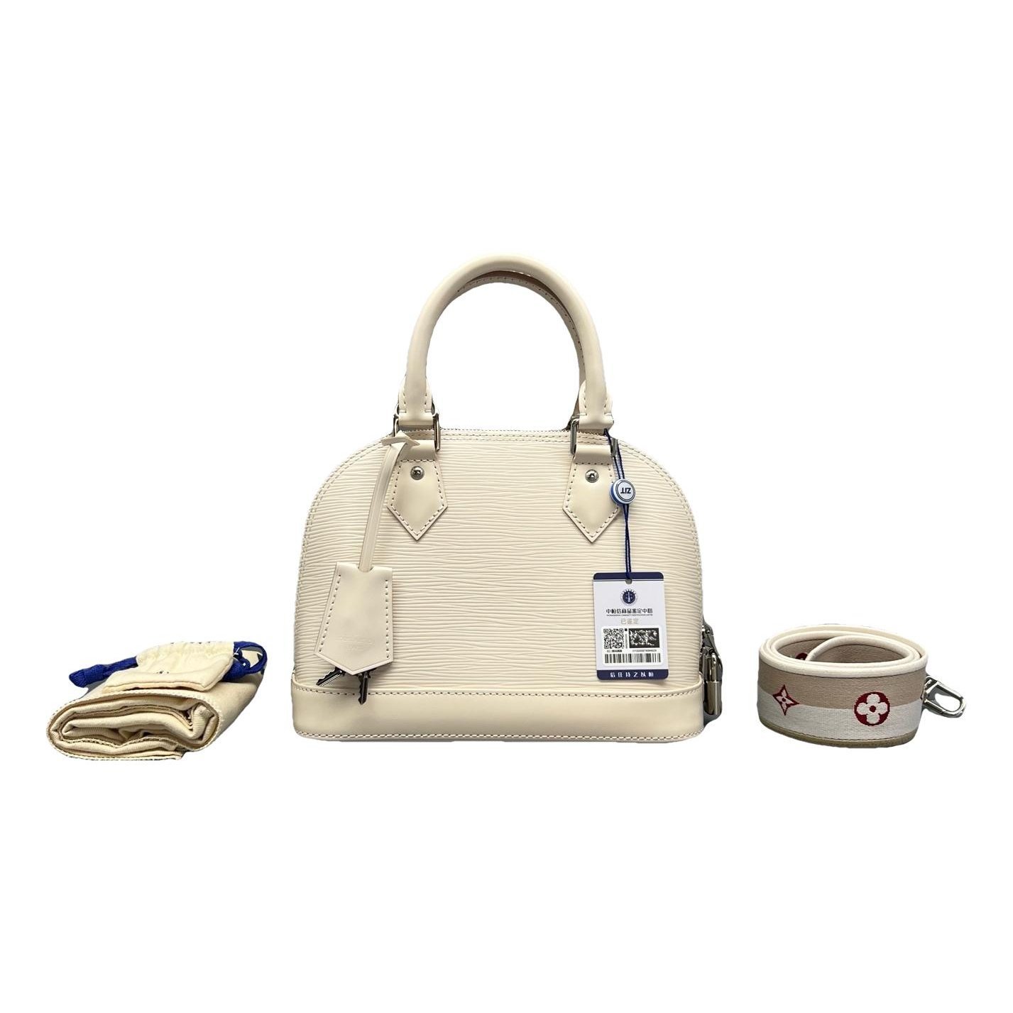 Alma BB leather handbag