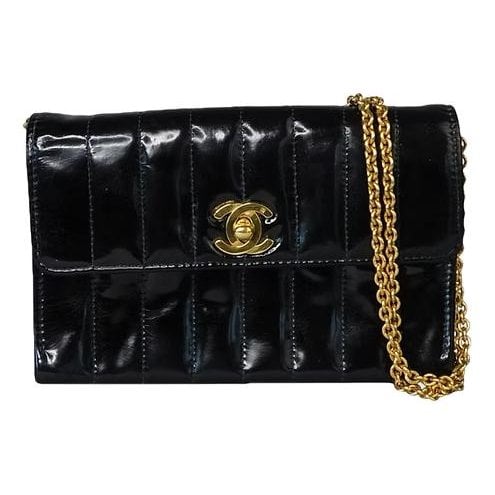 Wallet On Chain 2.55 patent leather handbag