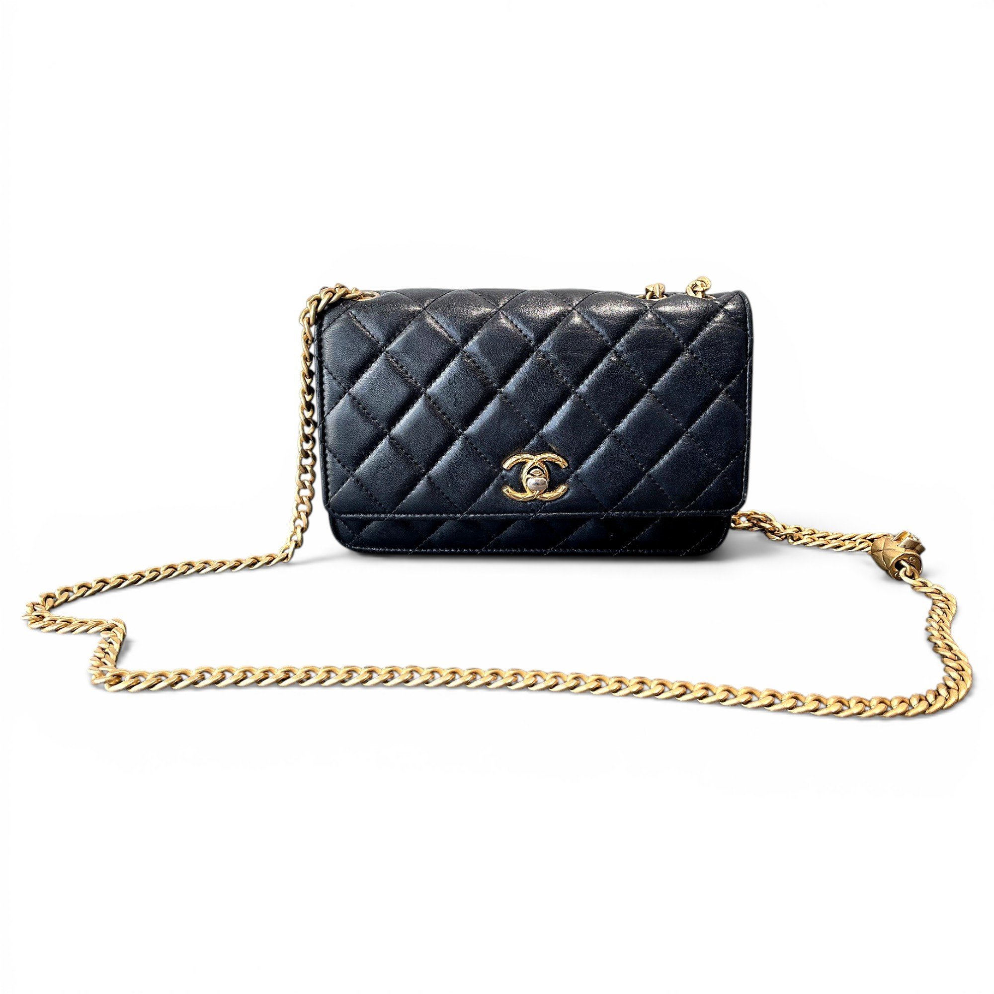 Wallet On Chain Timeless/Classique leather crossbody bag
