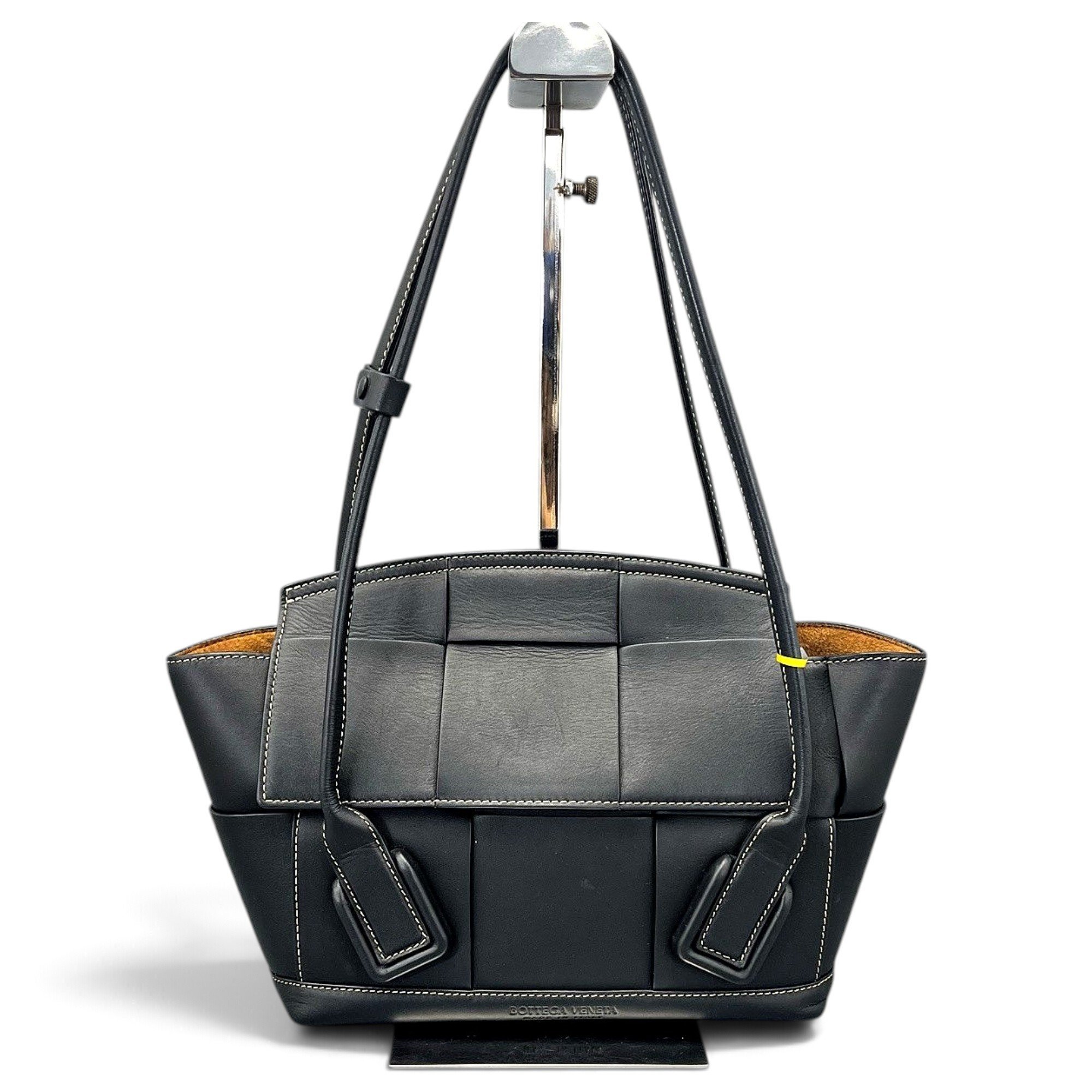 Arco leather handbag