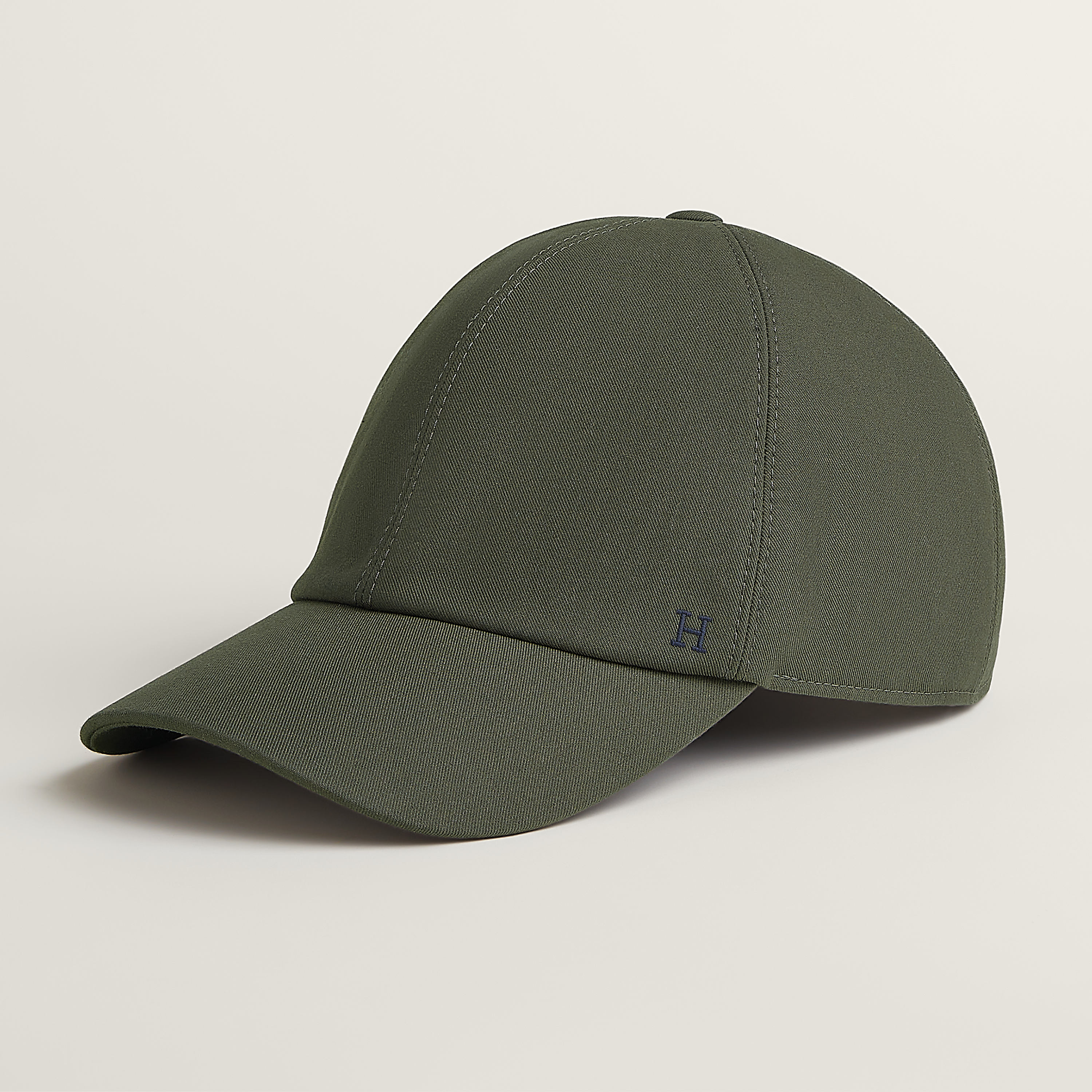 Riley H Droit cap
