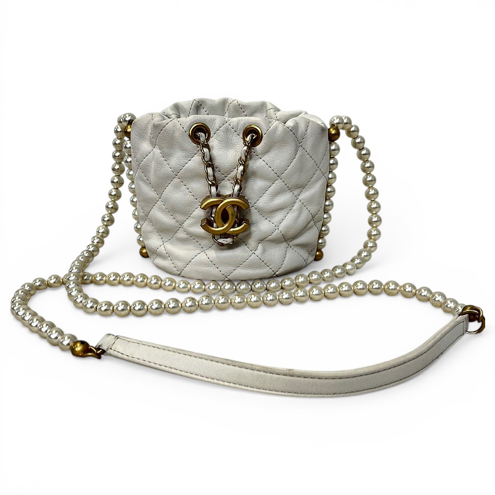 Leather tote