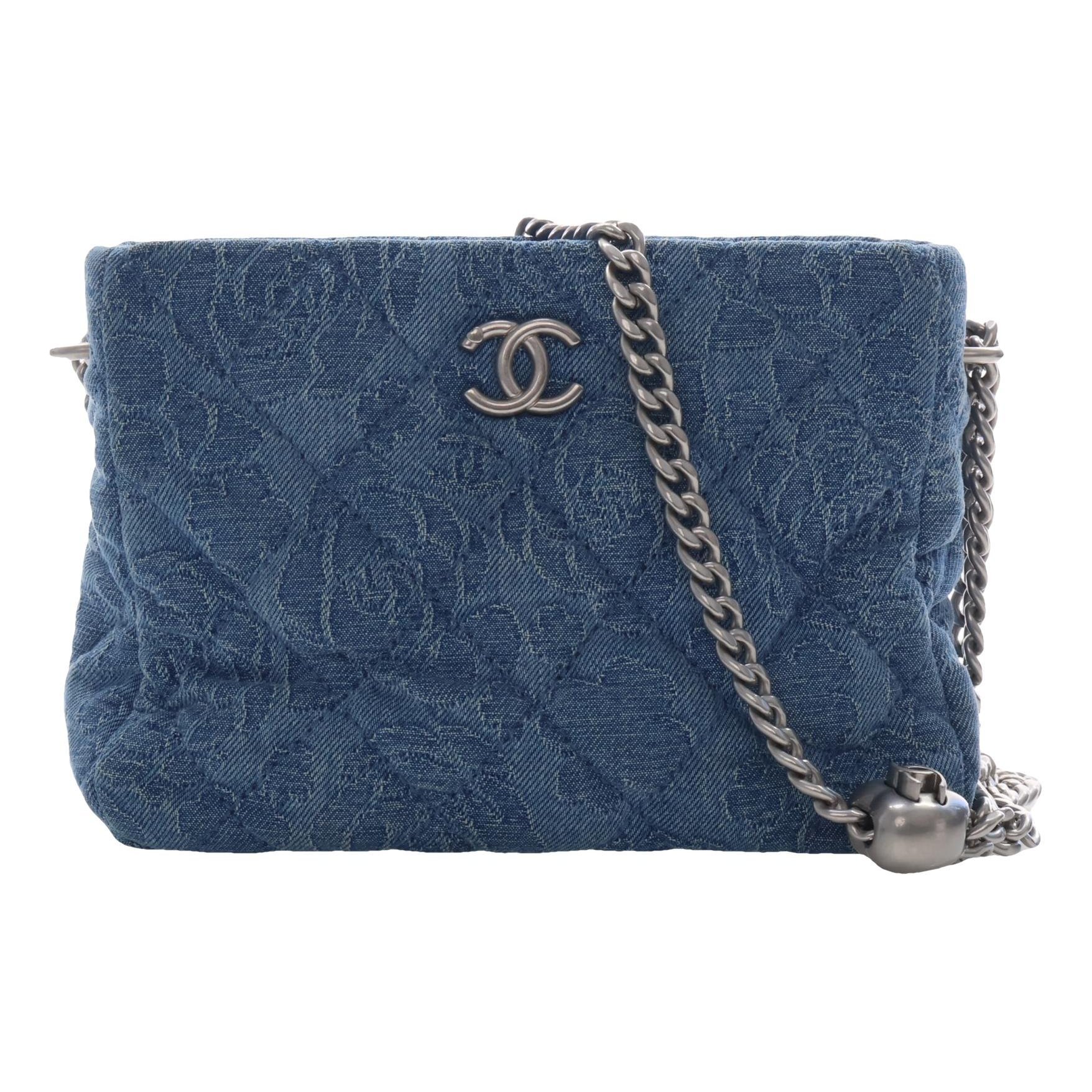 Crossbody bag
