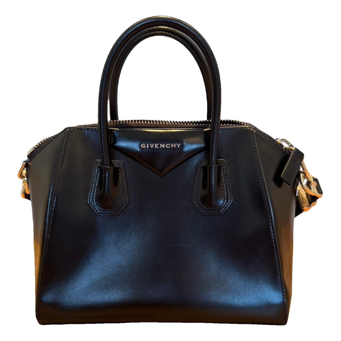 Antigona patent leather handbag