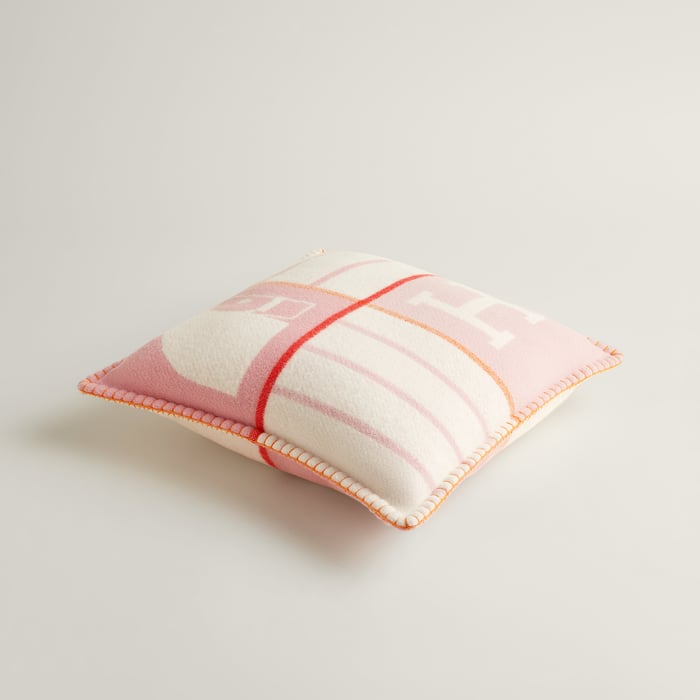Rose Quartz Animaux Blocks Pillow