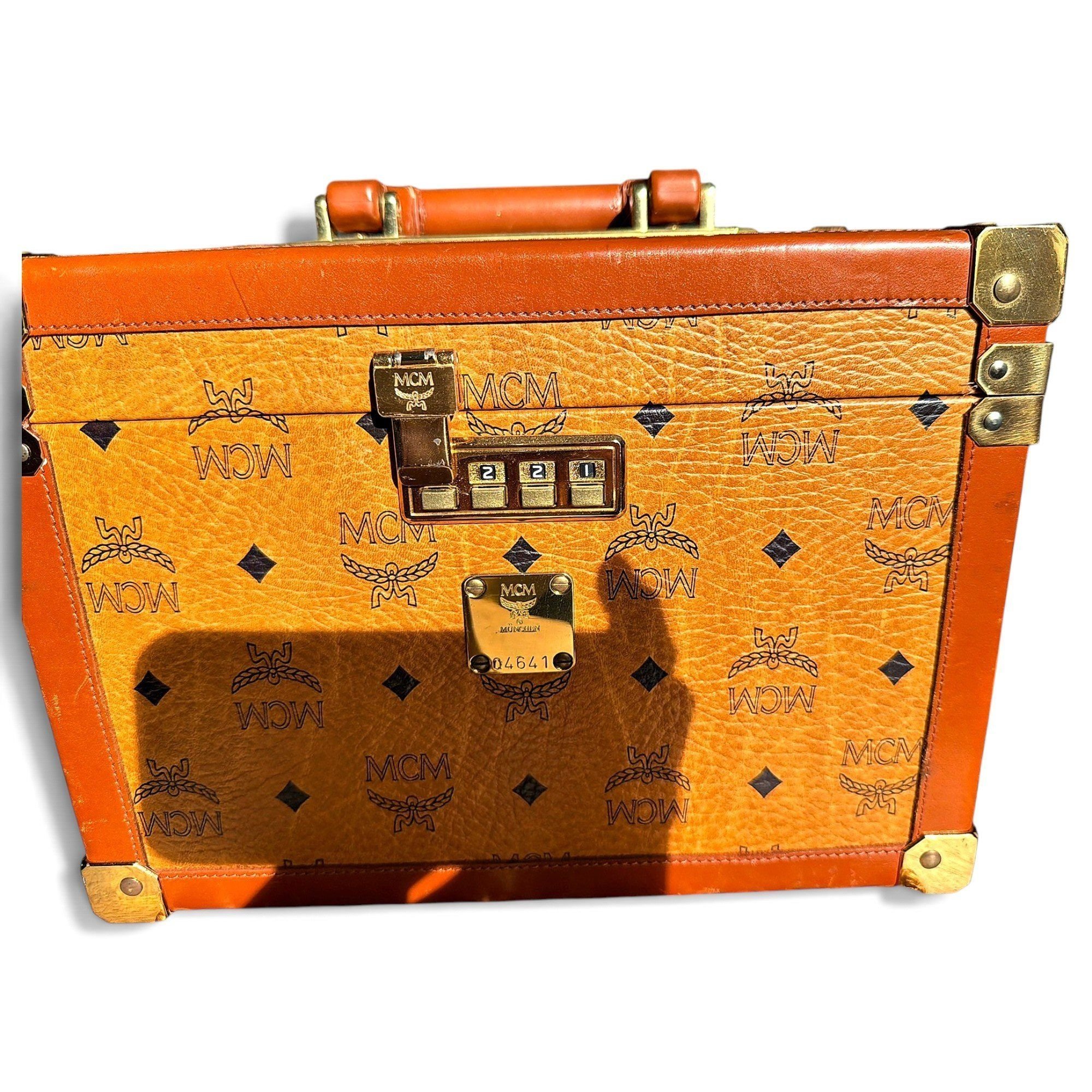 Vanity case