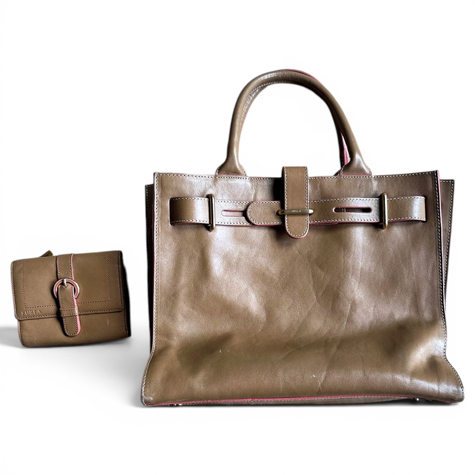 Leather handbag