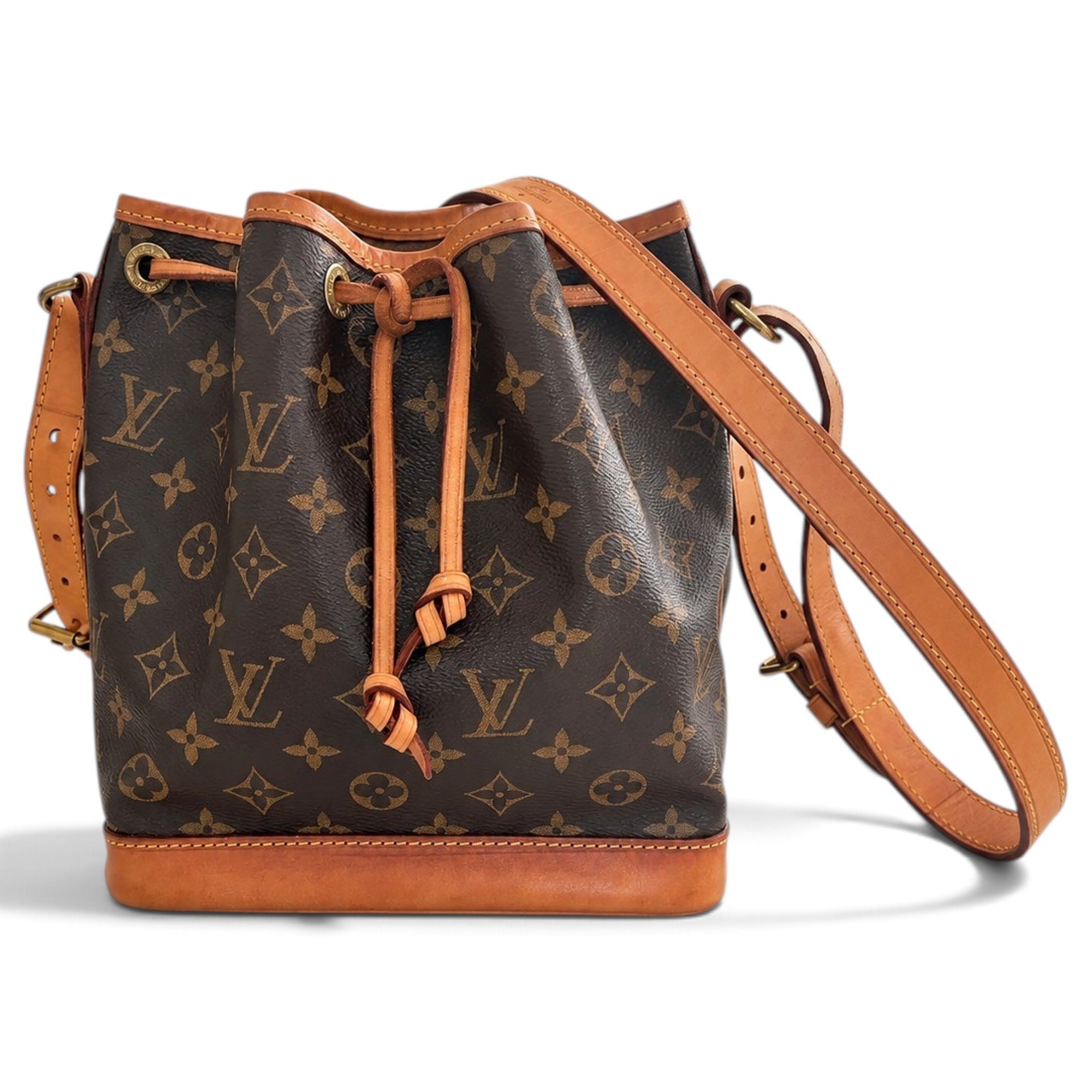 Noé leather handbag