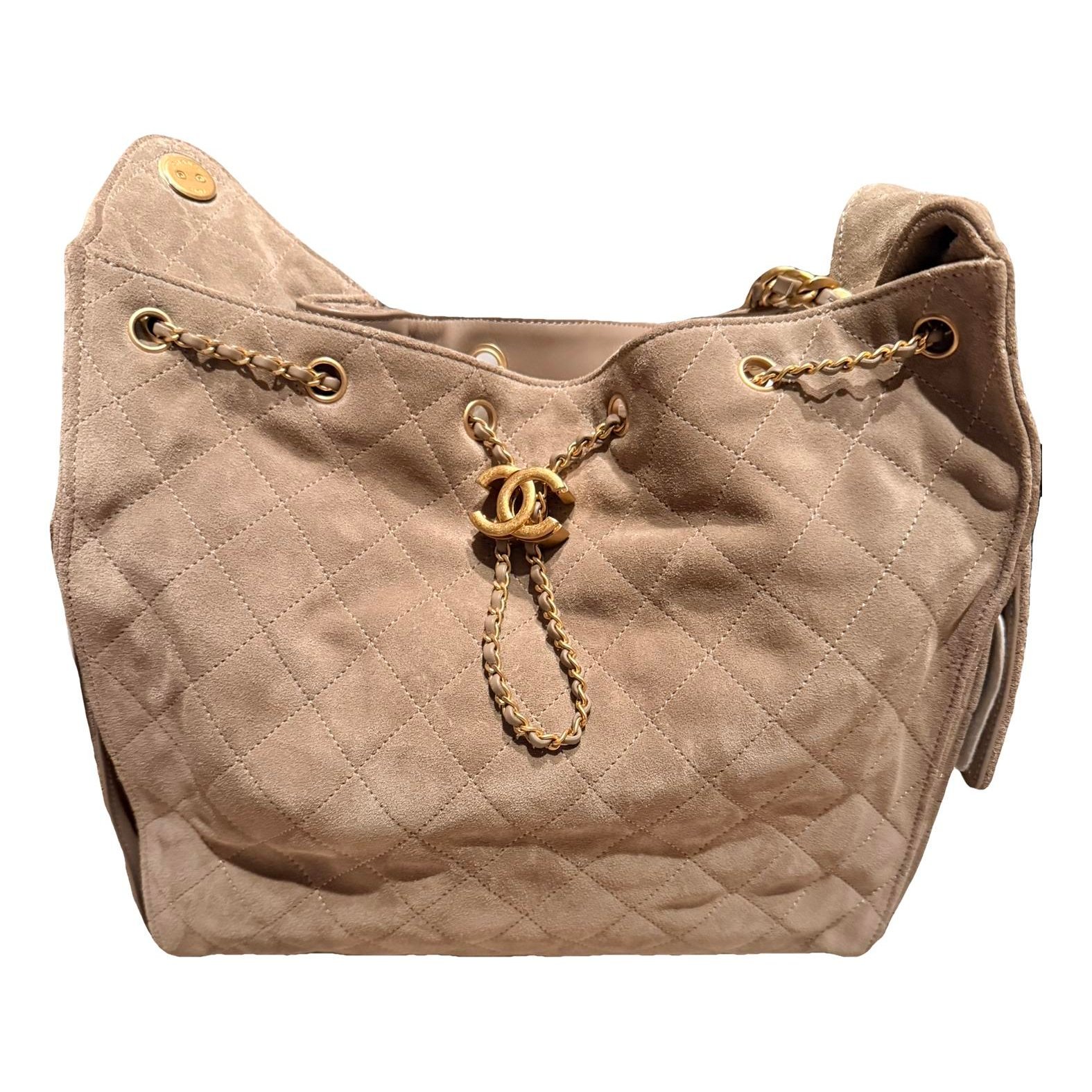 Chanel 25 handbag