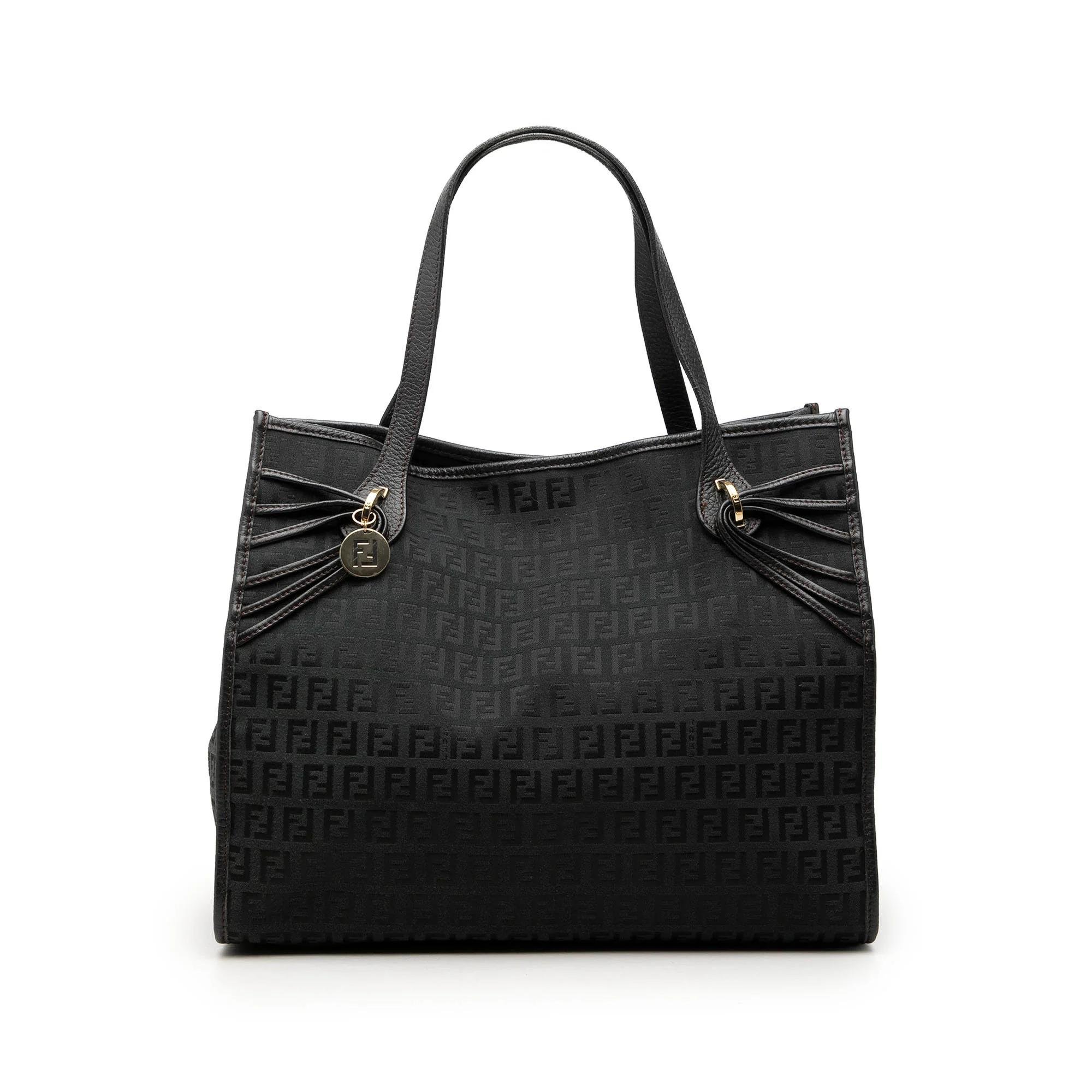 Pocket leather tote