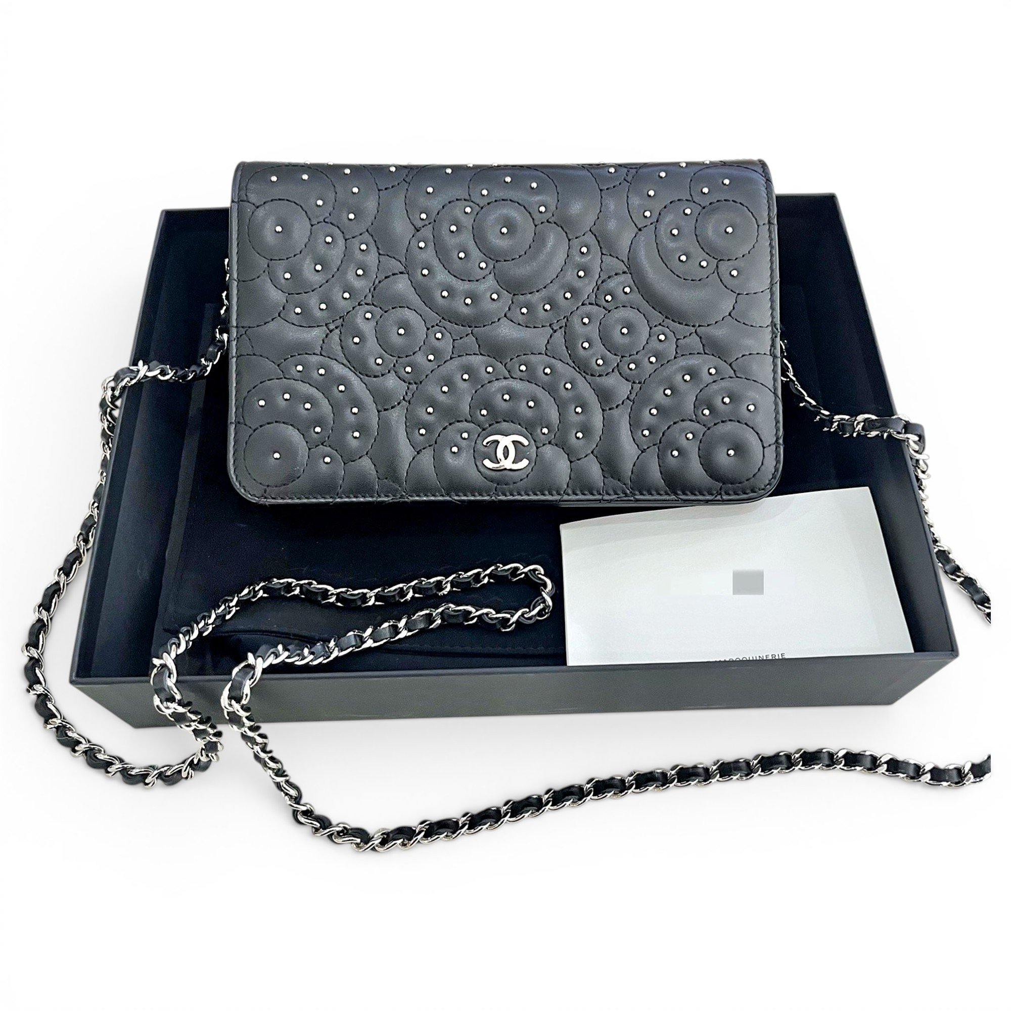 Wallet On Chain Timeless/Classique leather crossbody bag
