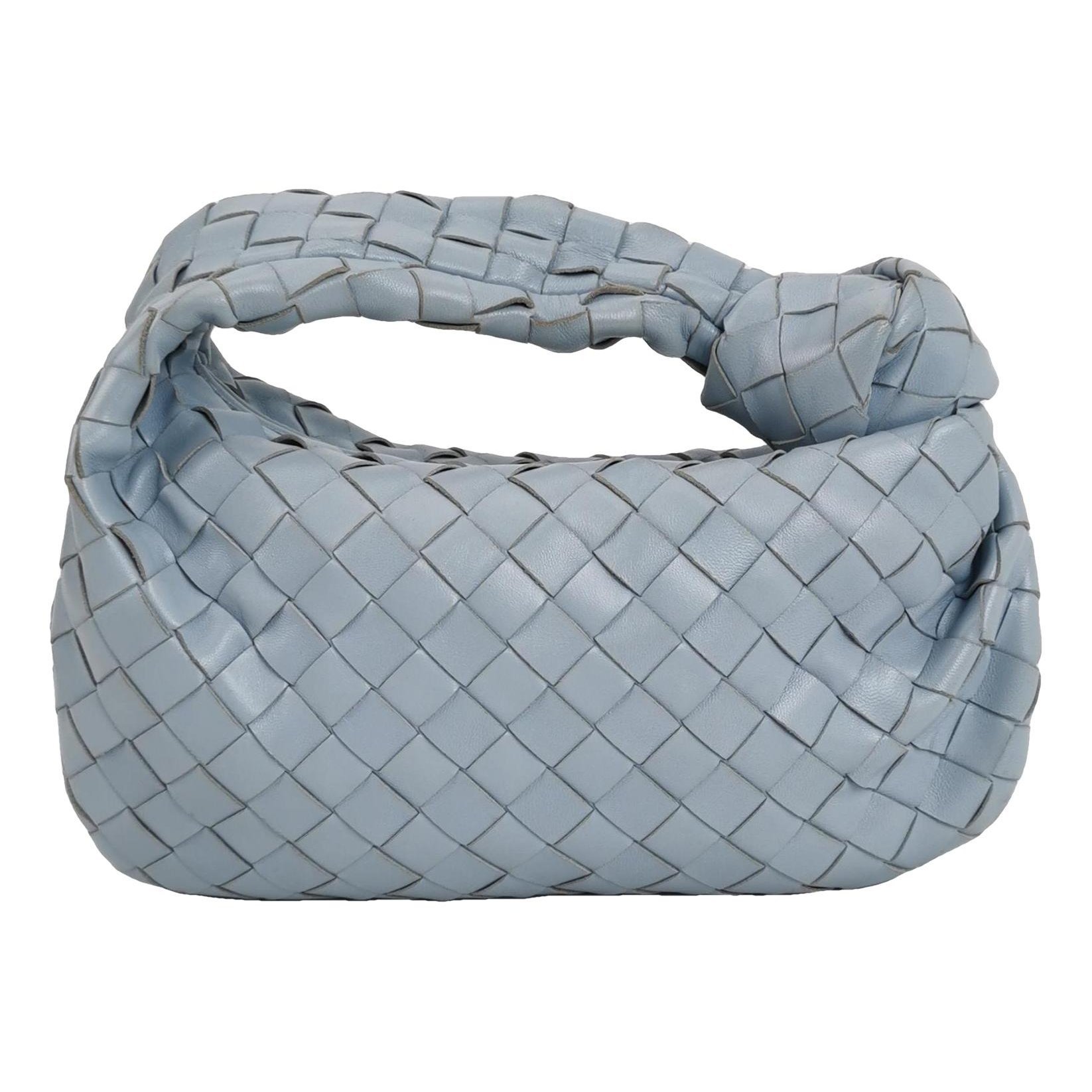 Veneta leather handbag