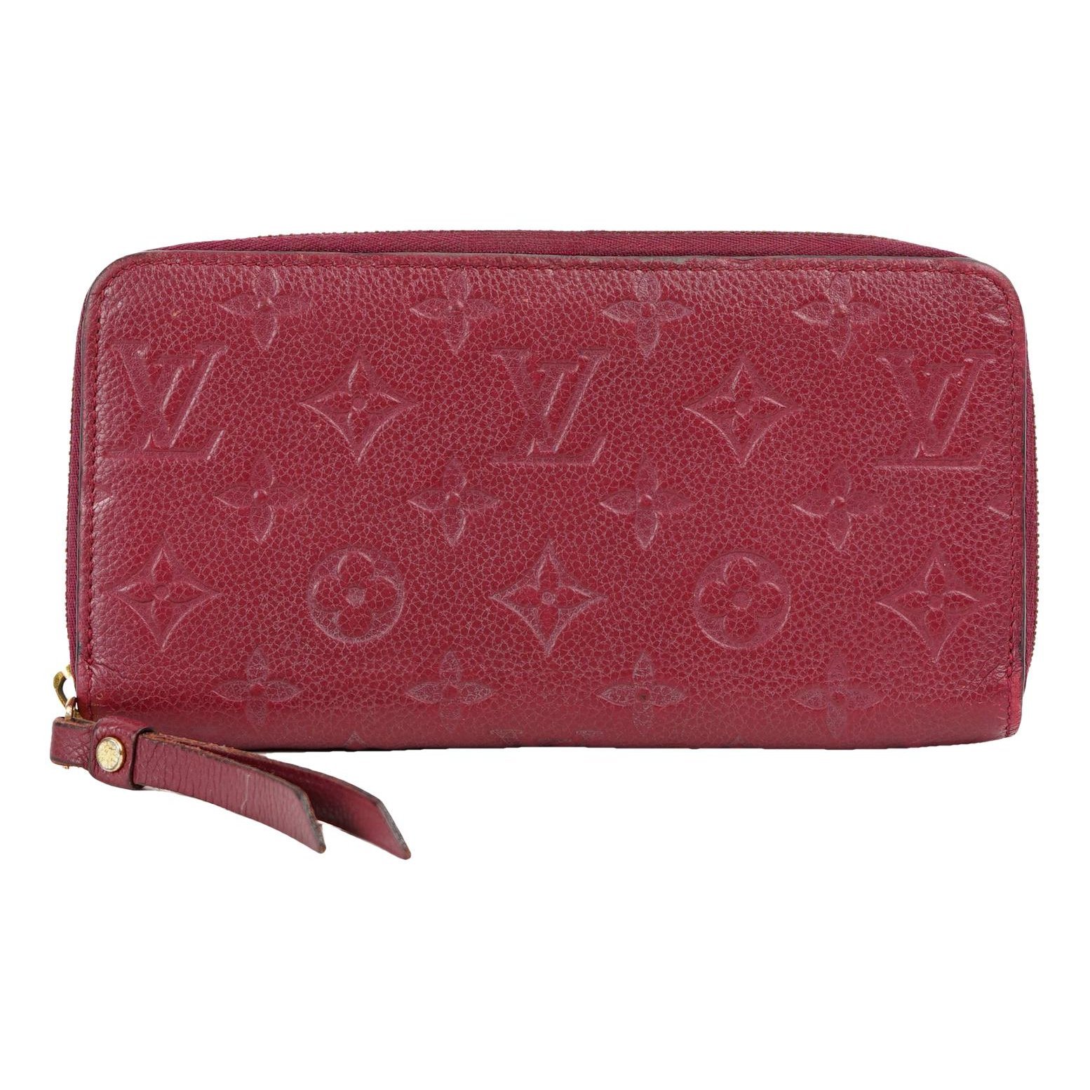 Leather clutch bag