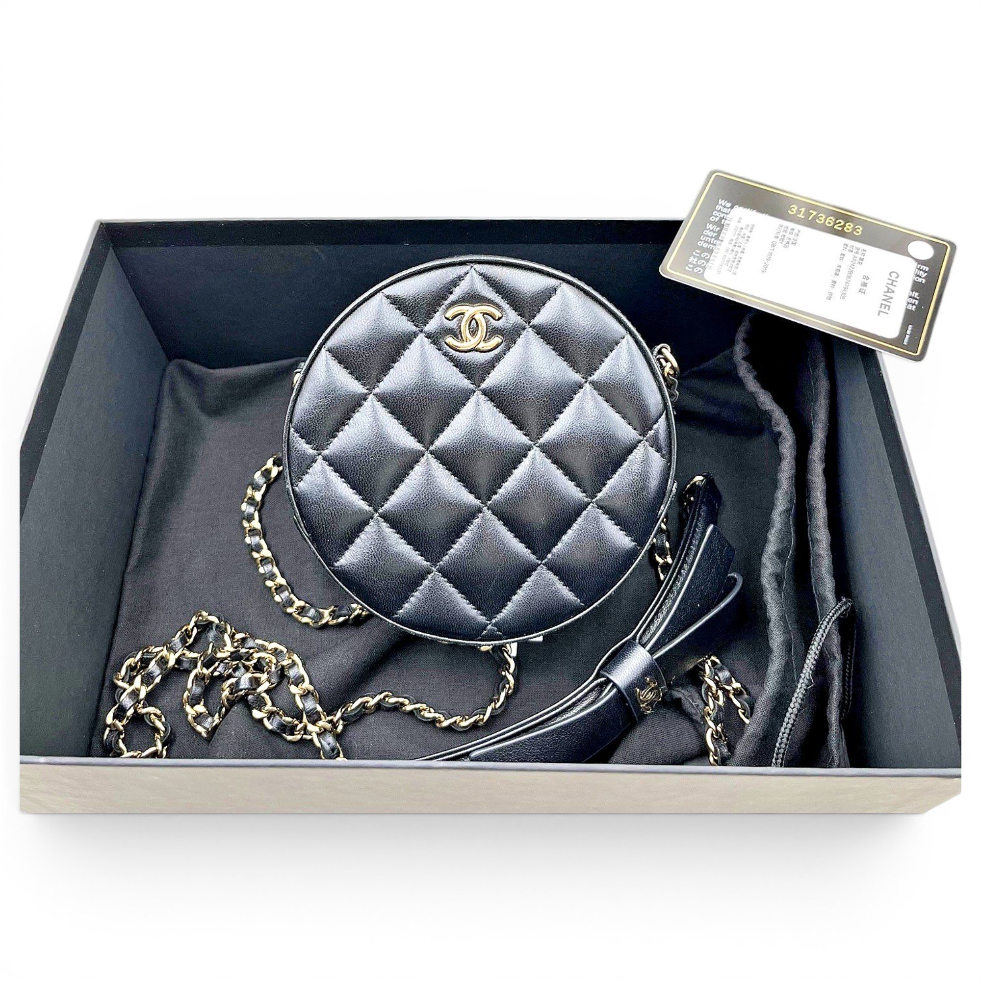 Chanel 19 leather crossbody bag