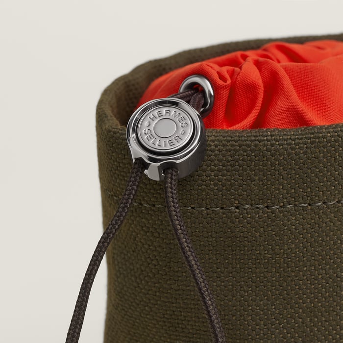 On-the-go Dog Pouch