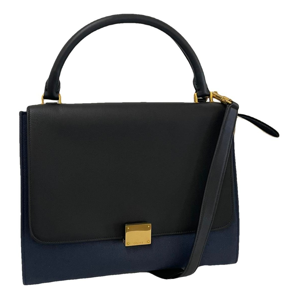 Trapèze leather handbag