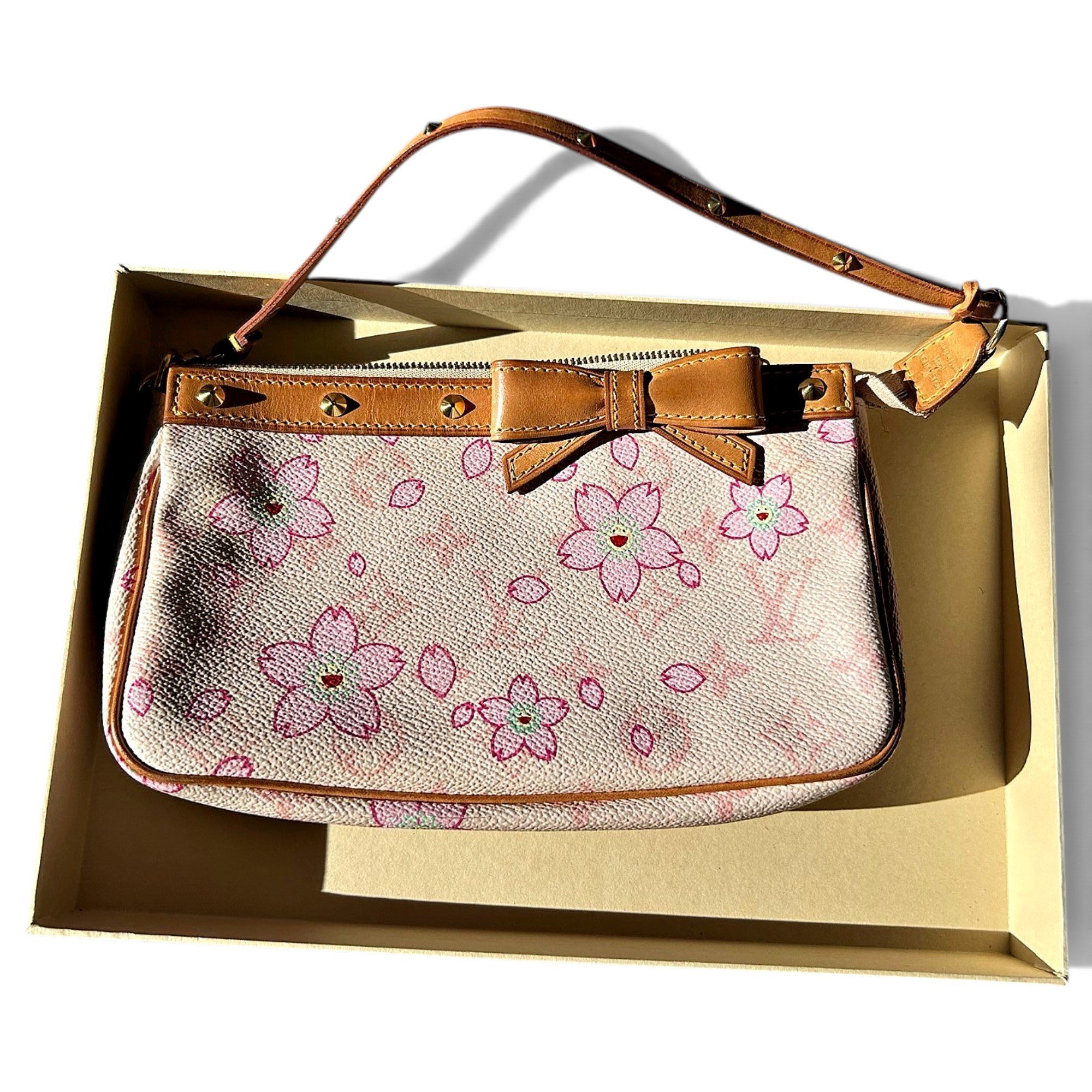 Pochette Accessoire leather handbag