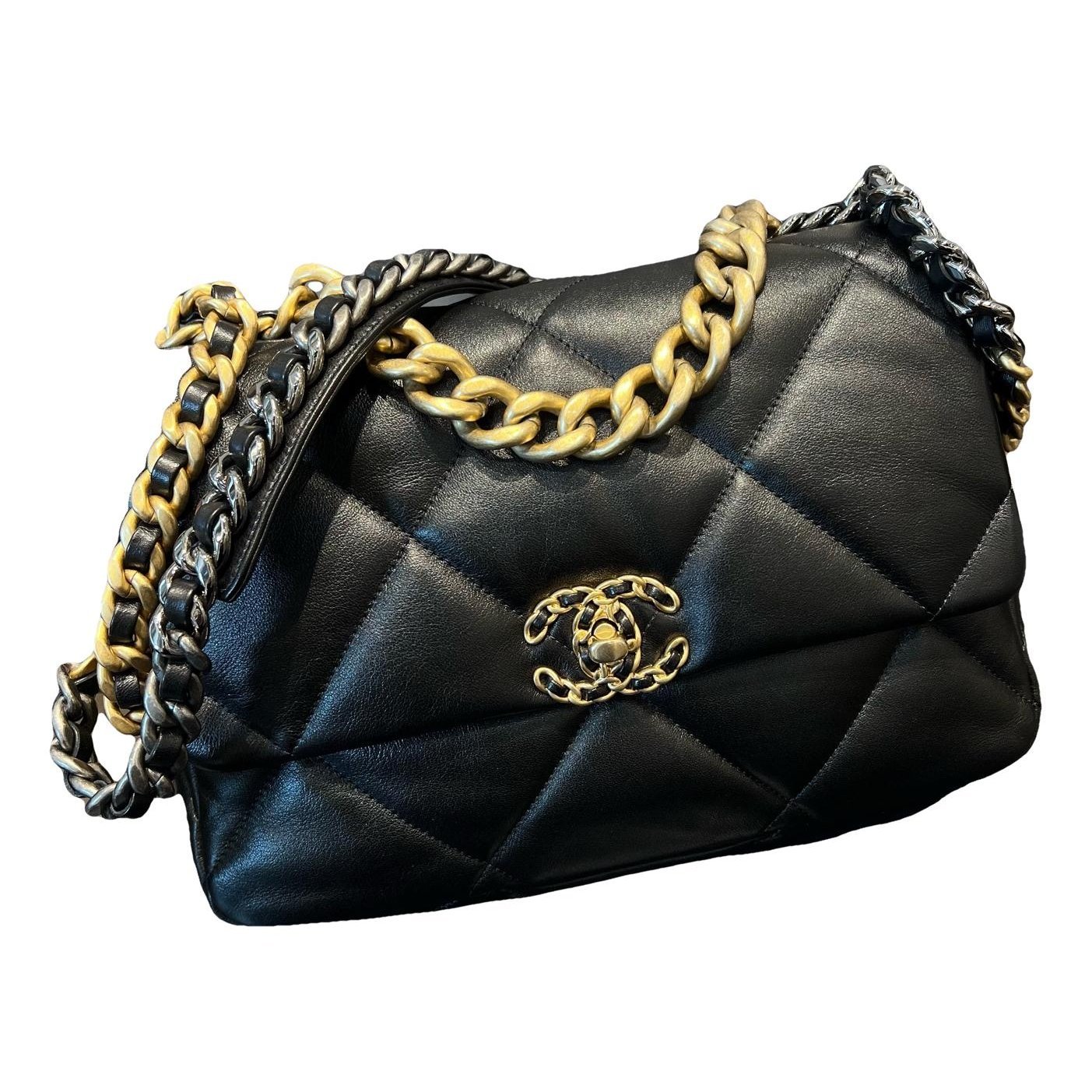 Chanel 19 leather handbag