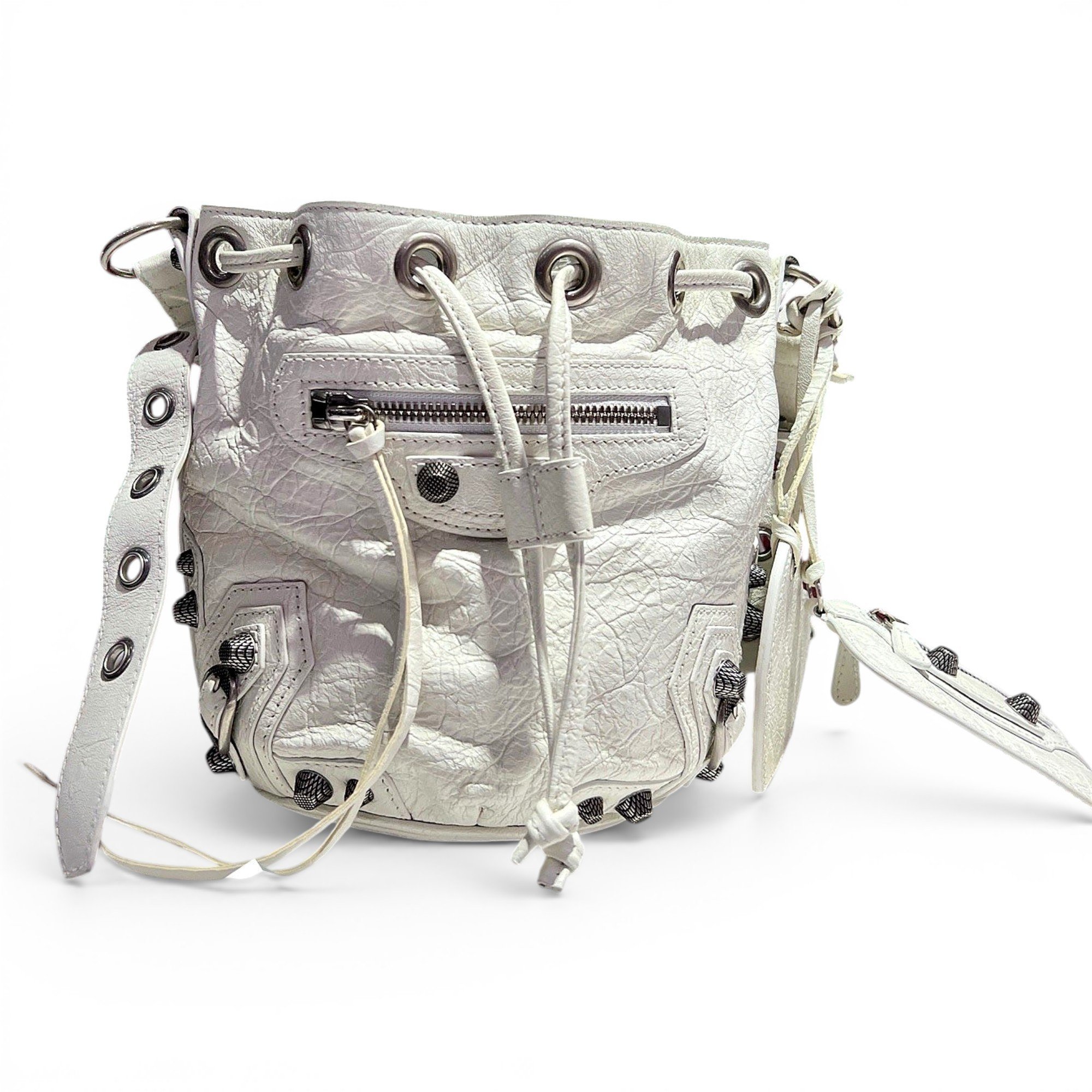 Pompon leather handbag