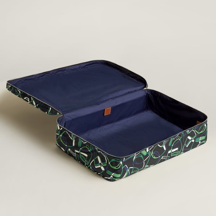 Noir Hermès Travelsilk MM Travel Cube