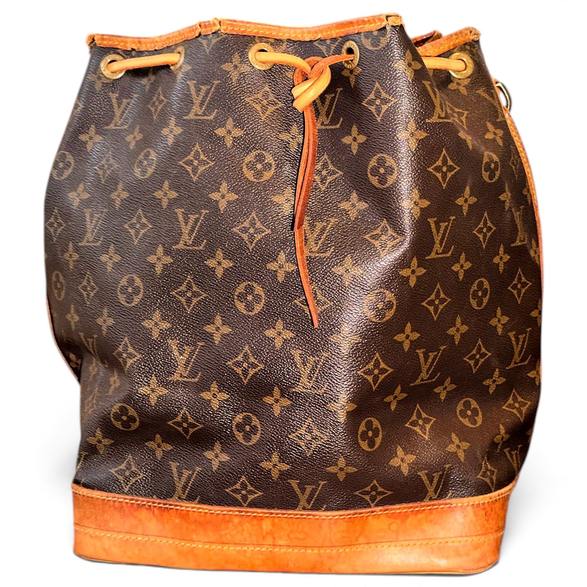 Noé leather handbag