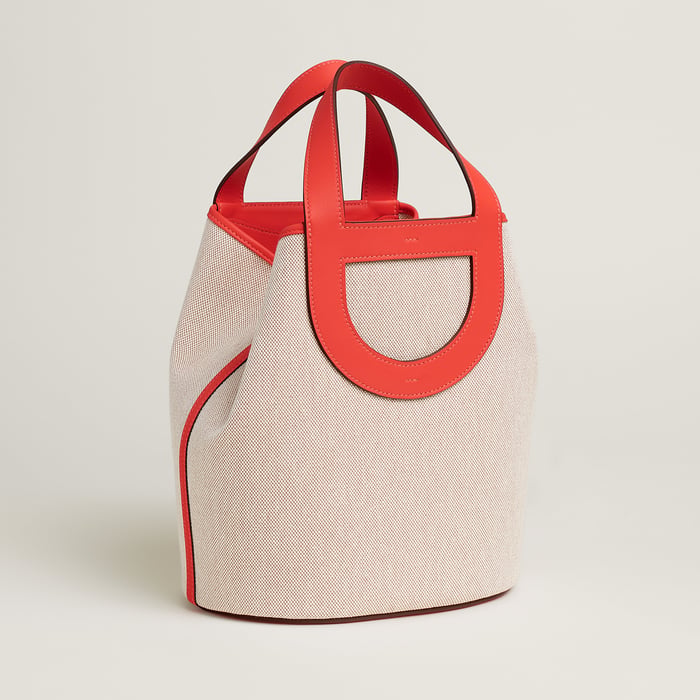Hermès In-the-loop 23 백