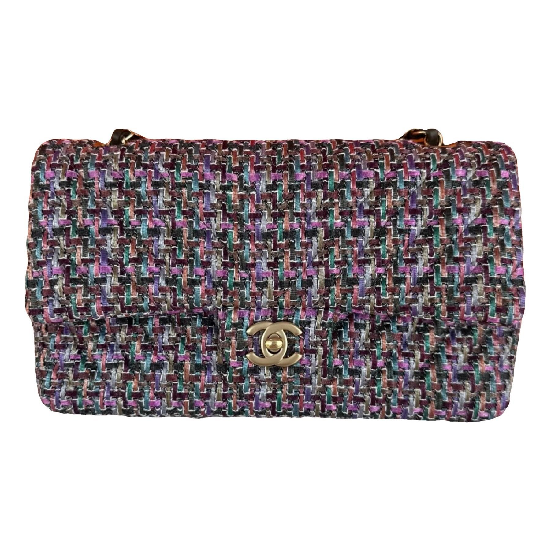 Timeless/Classique tweed crossbody bag
