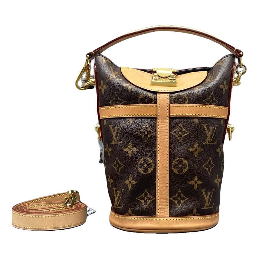Duffle leather handbag