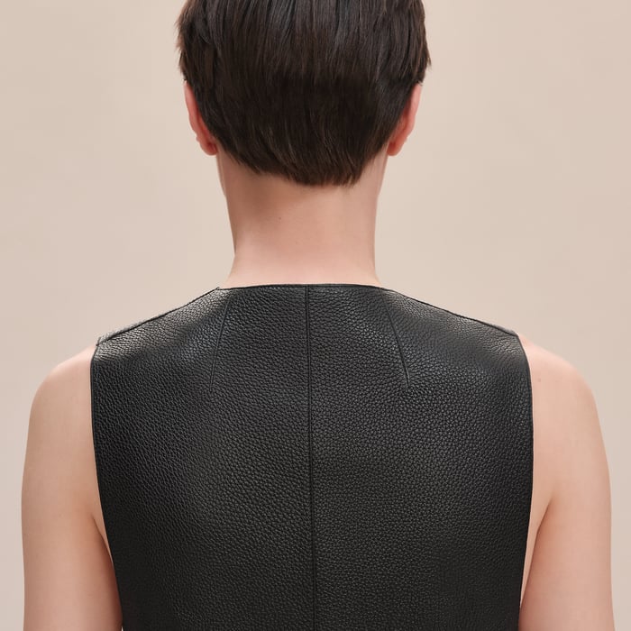 Noir Long Vest