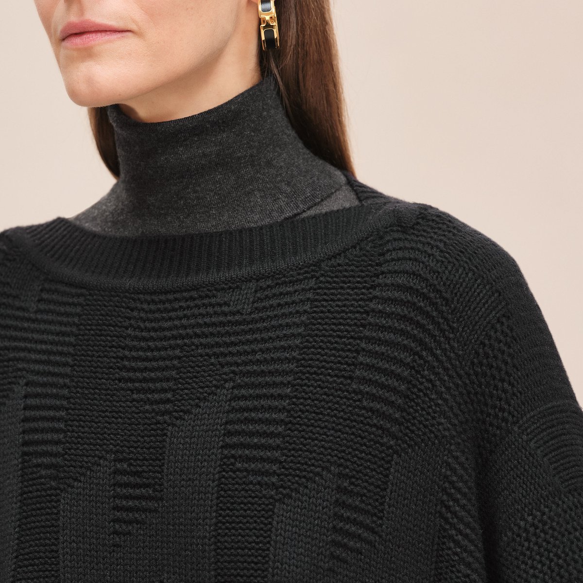 Noir "H" Rectangular Cape Poncho