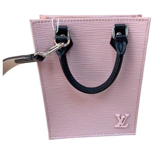 Plat leather handbag