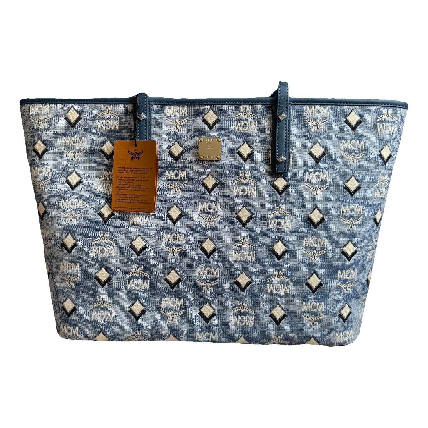 Anya tote