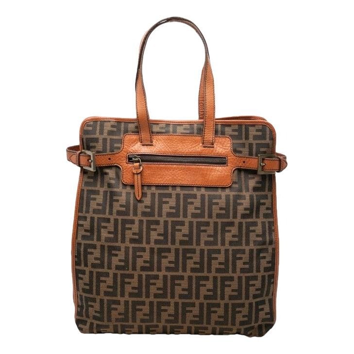 Pocket leather tote