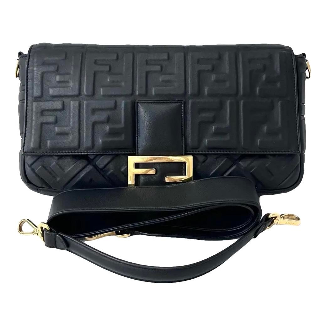 Baguette leather handbag