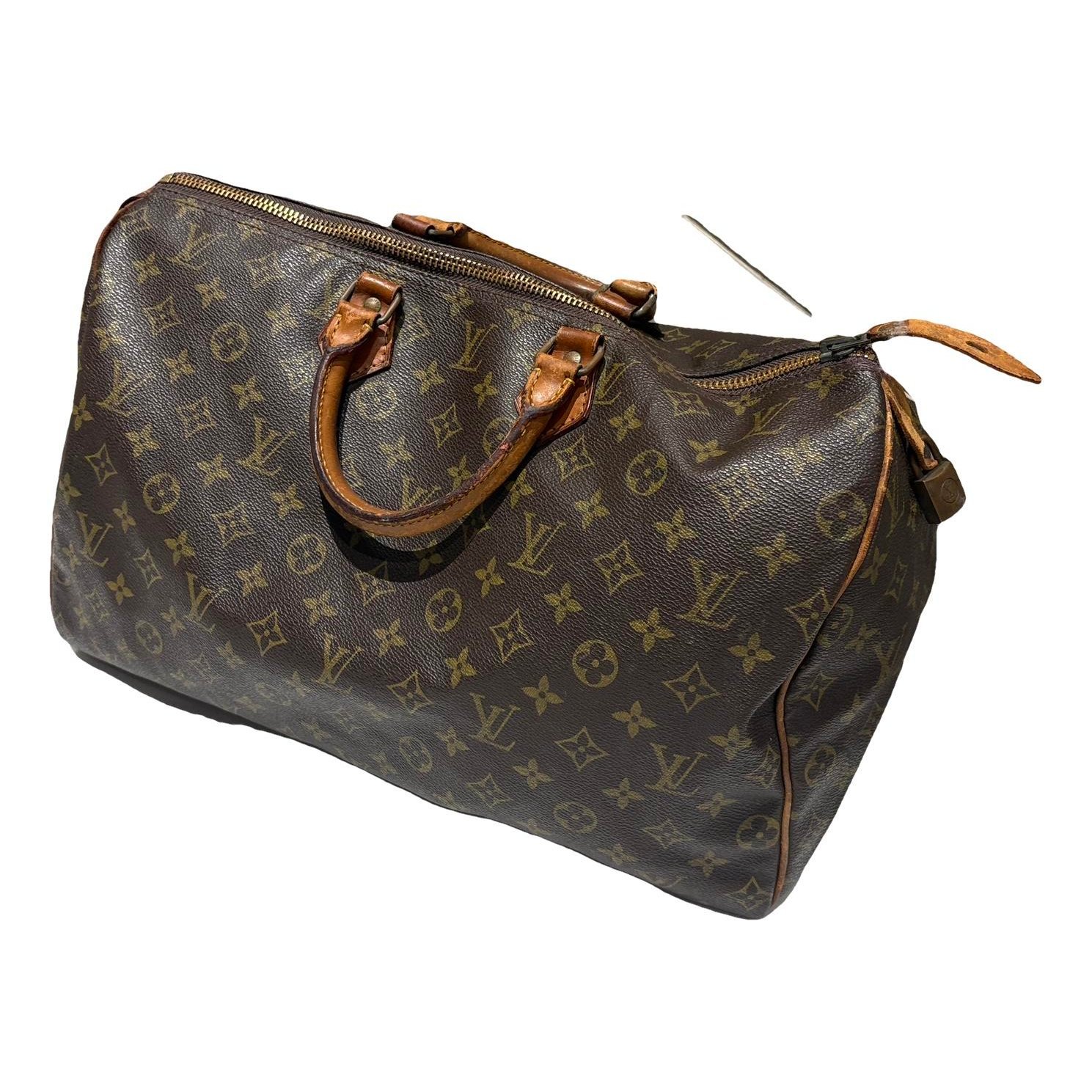 Speedy leather handbag
