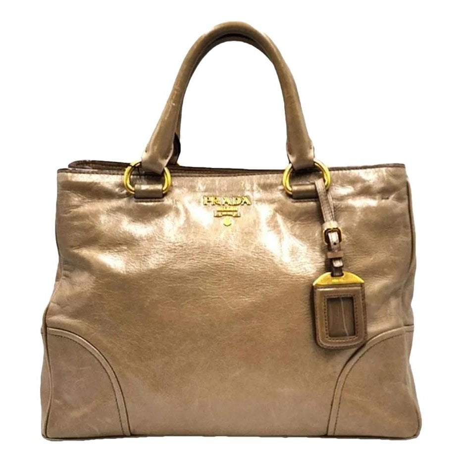 Leather tote