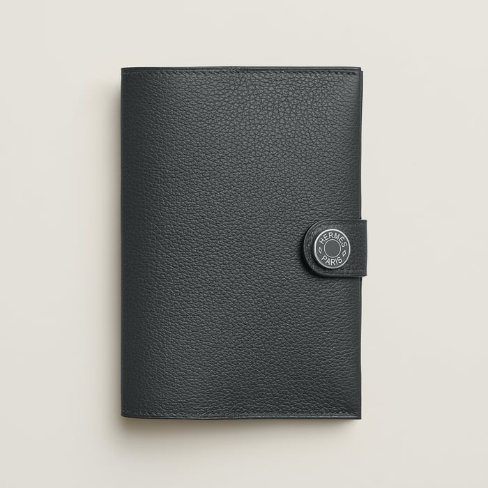 Gris Misty R.M.S Passport Holder