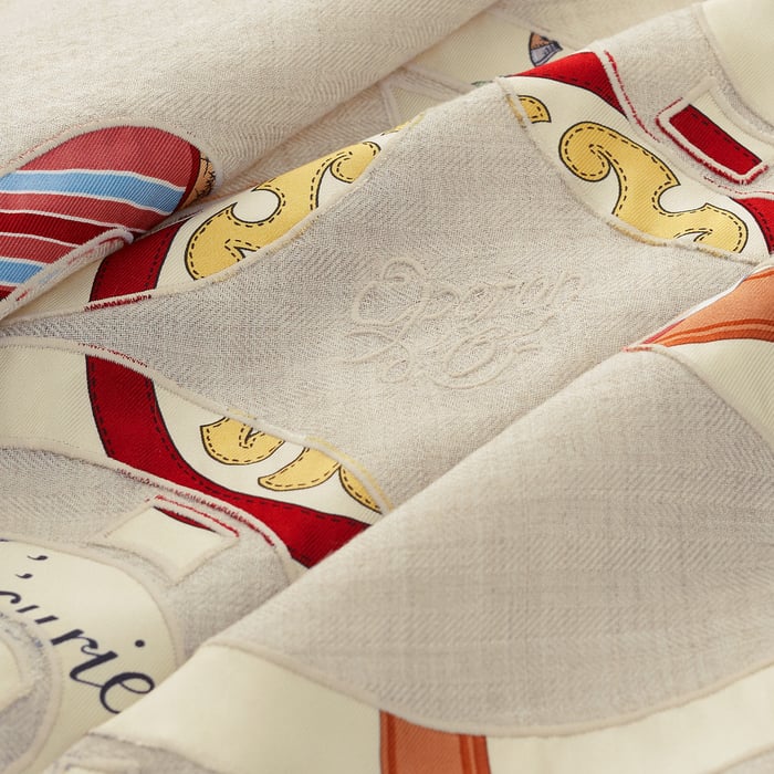 Eperons d'Or Et Couvertures Et Tenues De Jour Scarf 90
