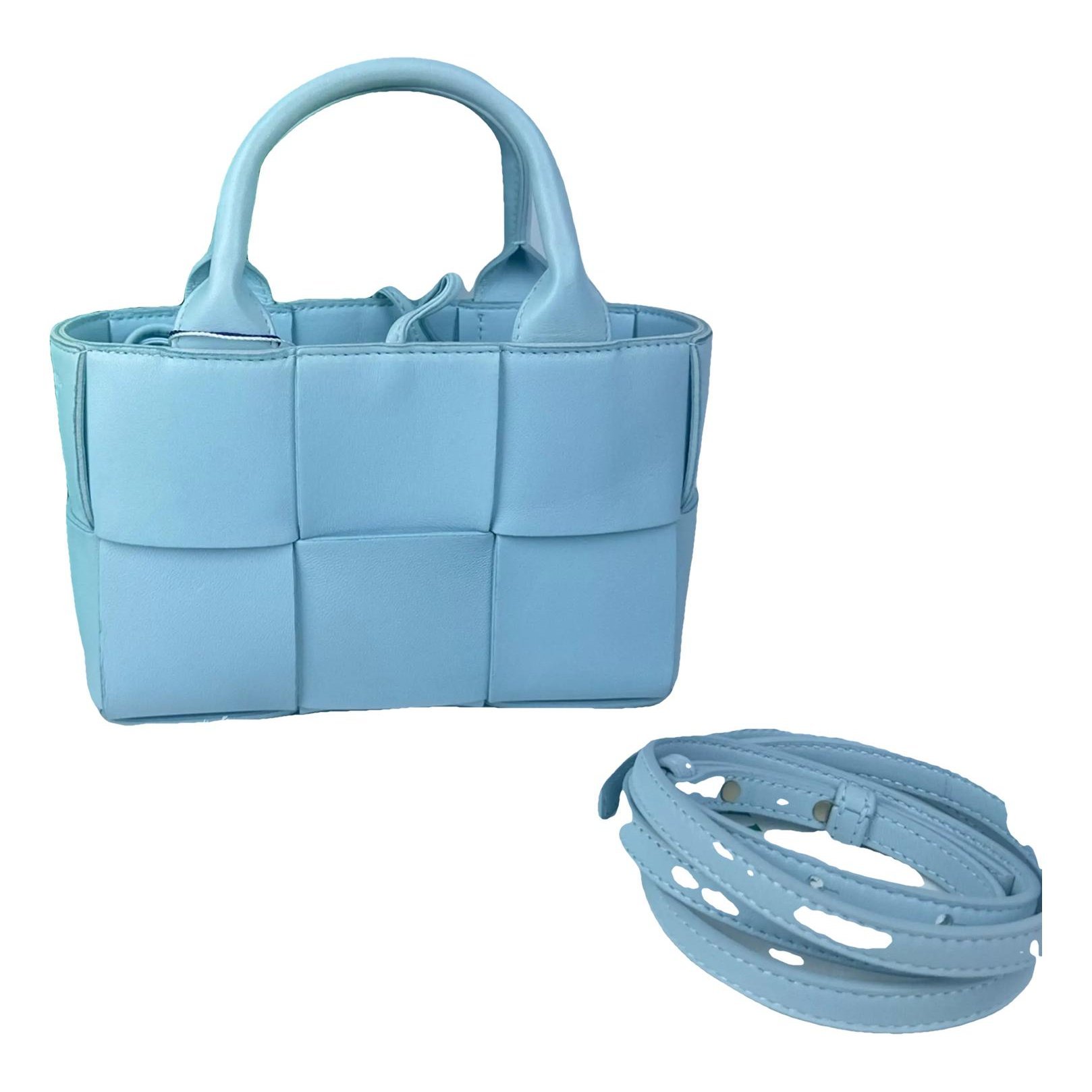 Arco leather crossbody bag