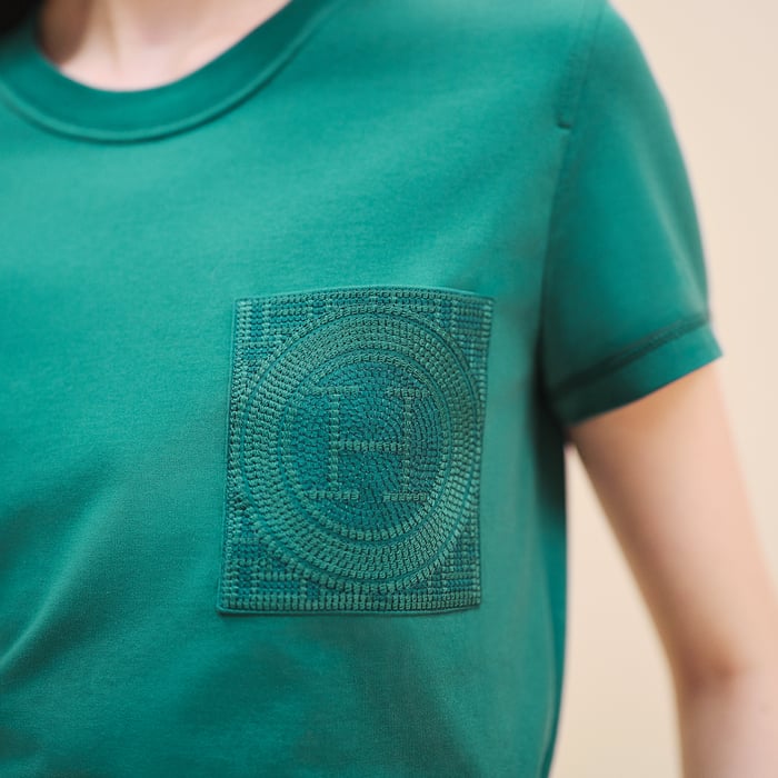 Vert Acanthe Embroidered Pocket T-shirt