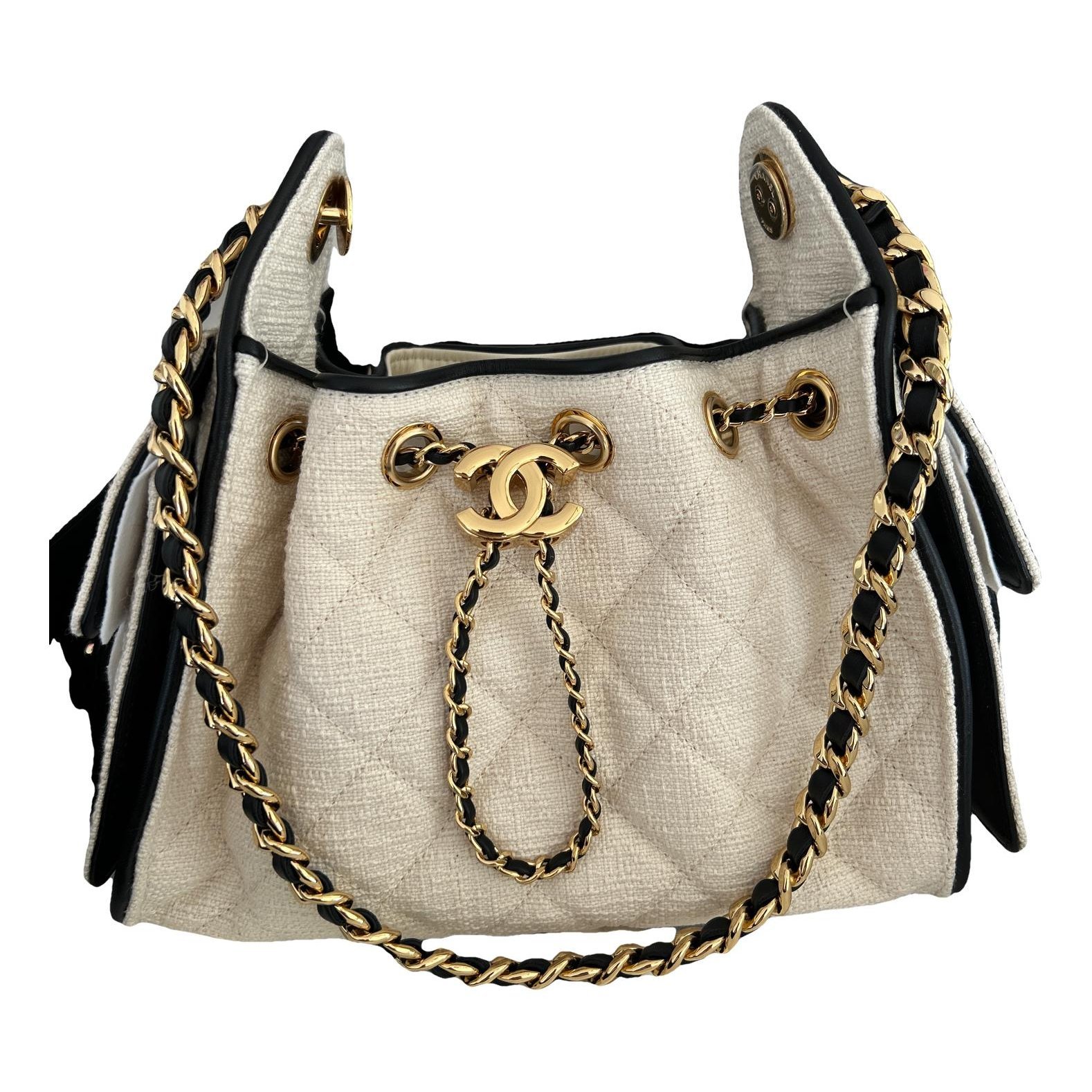 Chanel 25 cloth handbag