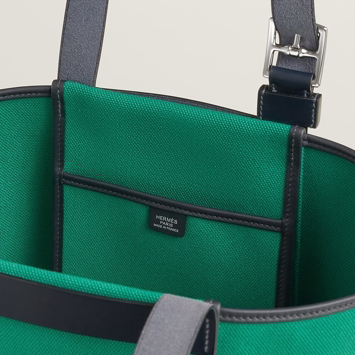 バッグ 《エトリヴィエール・ポケット》 27