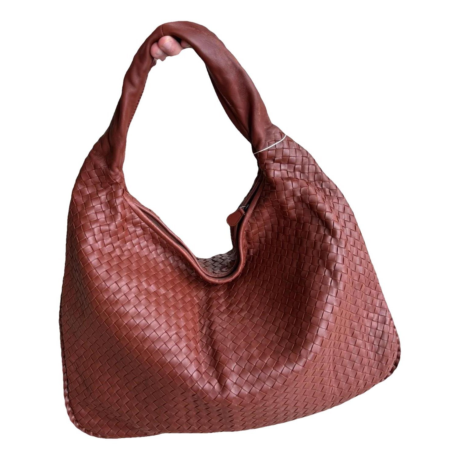 Veneta leather bag
